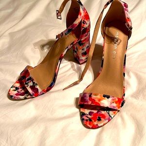 Madden girl pink floral heels
